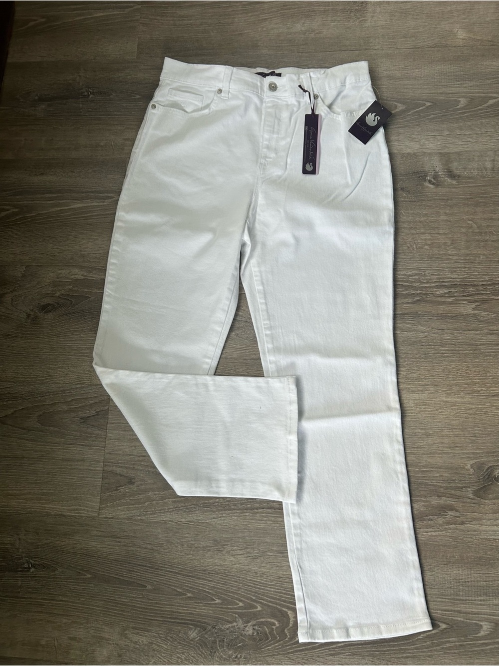 Gloria Vanderbilt Amanda White Jeans Straight Leg NWT Women’s Size 12